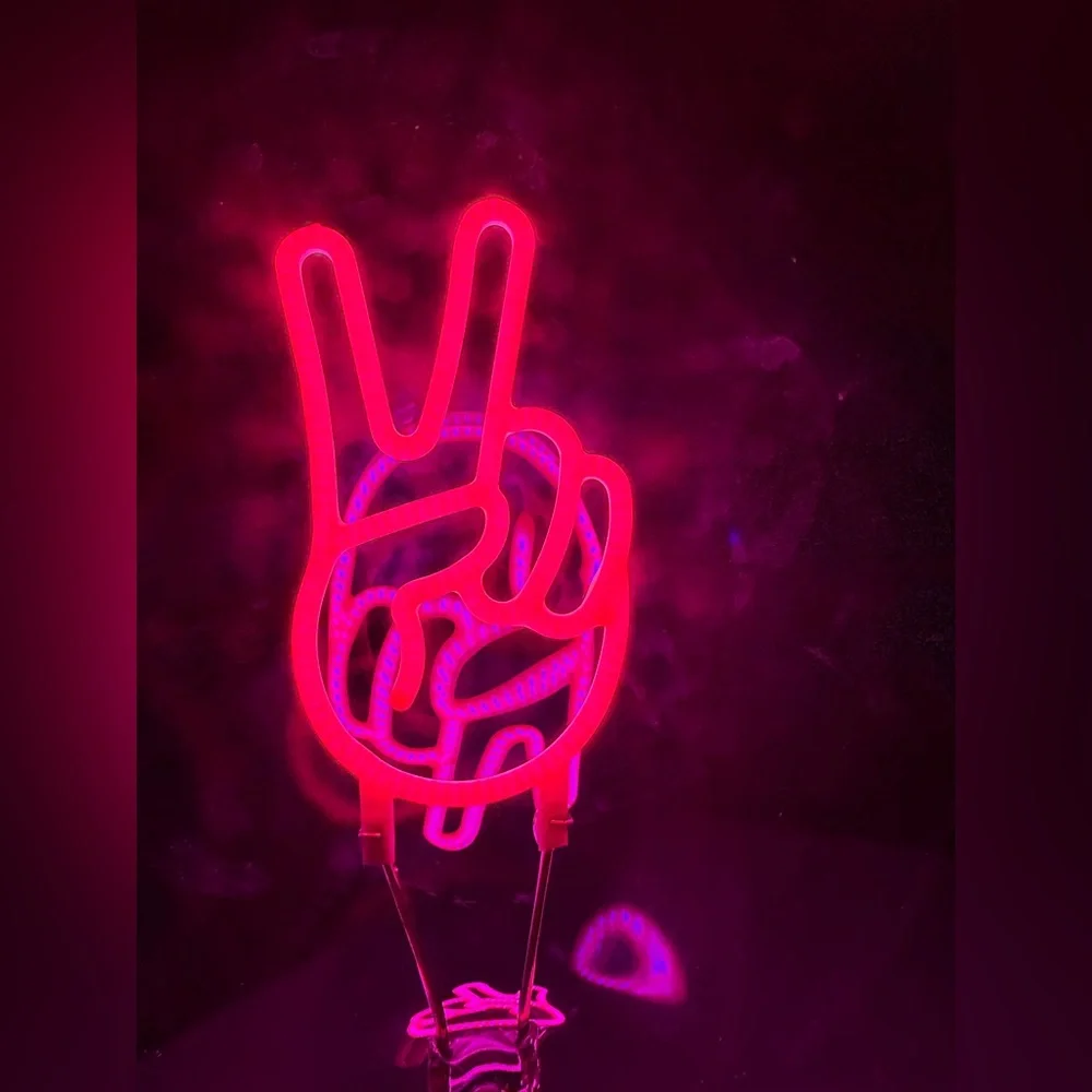 Neon Peace Sign Light - perfect for dorm decor or bedroom! price firm .